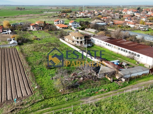 Парцел за жилищно строителство в с. Радиново - 0