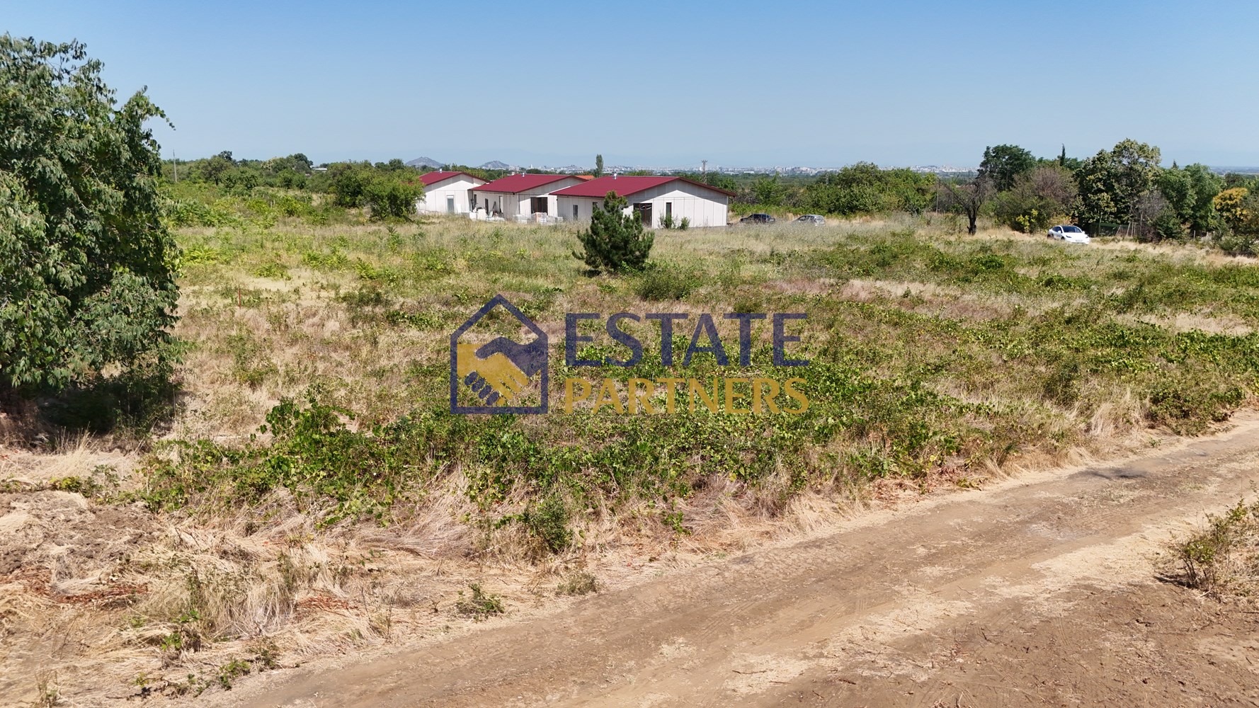 Ексклузивно от Estate Partners – УПИ за къща в с. Брестник - 0
